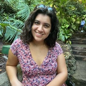 Meet your Posher, Aliya